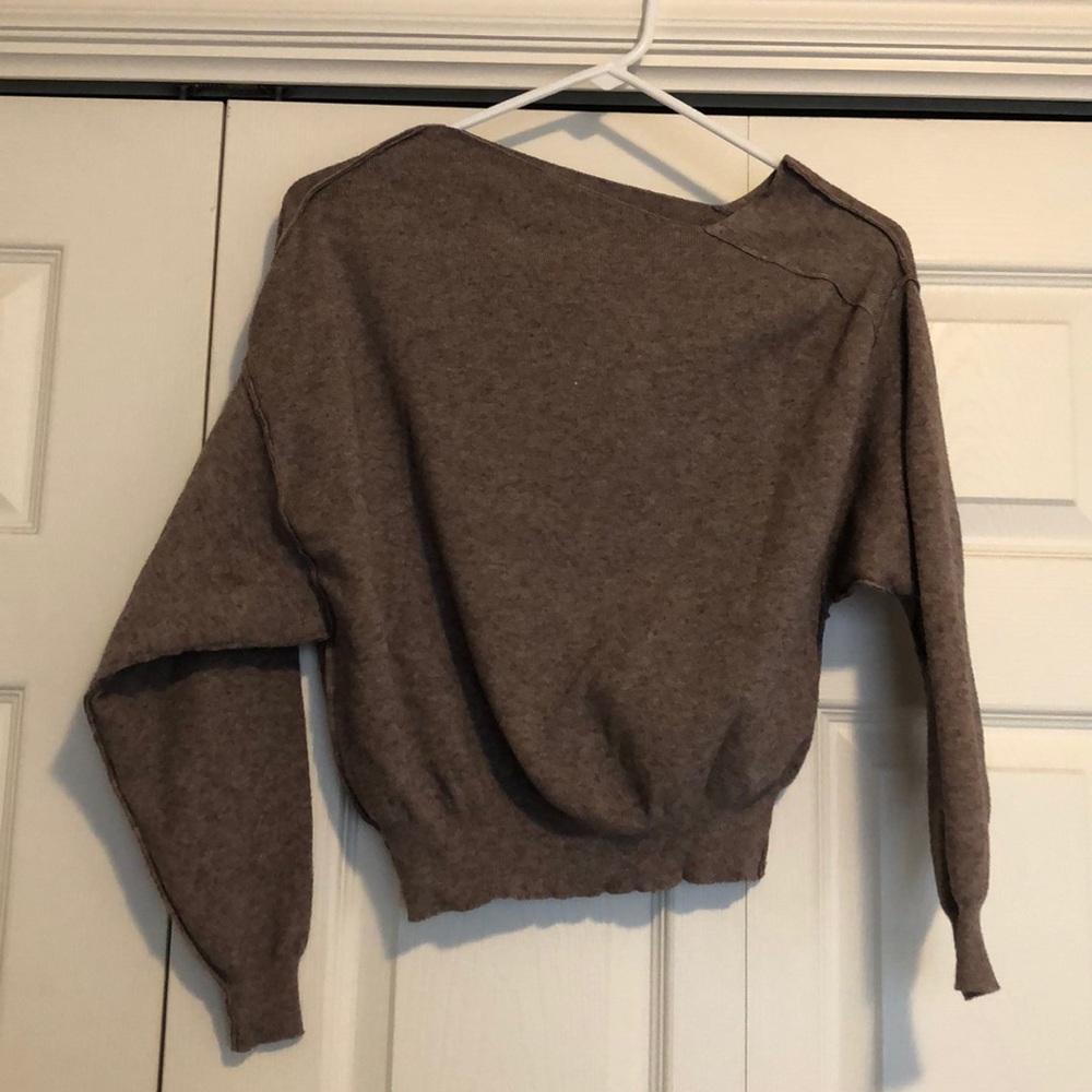 asymmetrical sweater from Böhme